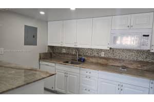 17600 Nw 68th Ave B2002 Hialeah, FL 33015 - MLS#A11892583