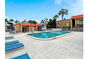 5201 Geneva Way 213 Doral, FL 33166 - MLS#A11892638