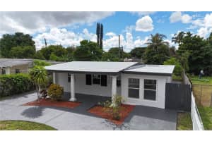 3130 Nw 95th Ter, Miami