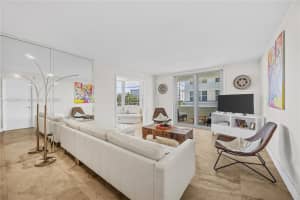 5555 Collins Ave 4b Miami Beach, FL 33140 - MLS#A11892680