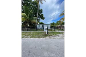 775 Nw 142nd St Miami, FL 33168 - MLS#A11892736