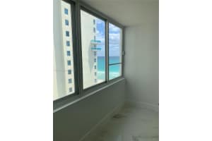 5005 Collins Ave 1423 Miami Beach, FL 33140 - MLS#A11892758