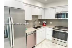 5005 Collins Ave 1423 Miami Beach, FL 33140 - MLS#A11892758