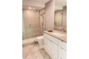 5005 Collins Ave 1423 Miami Beach, FL 33140 - MLS#A11892758