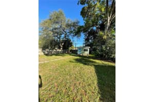 645 Ne 35th St 1-2 Oakland Park, FL 33334 - MLS#A11892789