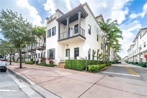 8478 Nw 52nd St 8478 Doral, FL 33166 - MLS#A11892795
