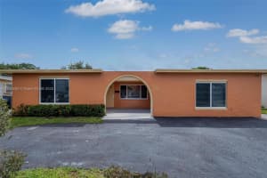 9200 Nw 21st Mnr Sunrise, FL 33322 - MLS#A11892803