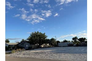 660 94th Avenue Naples, FL 34108 - MLS#A11892810