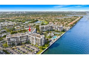 800 Parkview Dr 221 Hallandale Beach, FL 33009 - MLS#A11892844