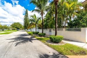12845 Sw 49th Ter 1 Miami, FL 33175 - MLS#A11892891