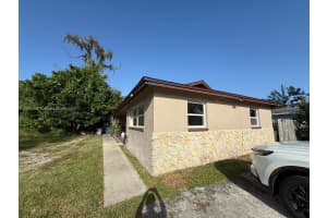 5436 Tenth Ave A Fort Myers, FL 33907 - MLS#A11892896