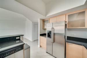 140 S Dixie Hwy 1011 Hollywood, FL 33020 - MLS#A11892908