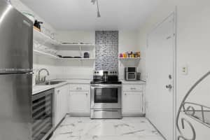 4043 Nw 16th St 201, Lauderhill