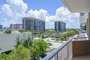 1980 S Ocean Dr 4l Hallandale Beach, FL 33009 - MLS#A11892941