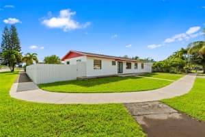 30205 Sw 154th Ct Homestead, FL 33033 - MLS#A11892951