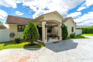 12540 Sw 219th St, Miami