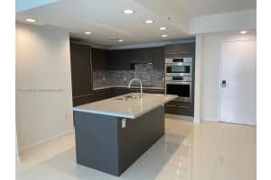 7661 Nw 107th Ave 405 Doral, FL 33178 - MLS#A11893000