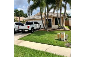 2235 Nw 208th Way, Pembroke Pines