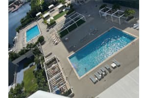 18071 Biscayne Blvd 302 Aventura, FL 33160 Sold 02/15/26