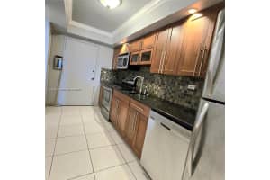 18071 Biscayne Blvd 302 Aventura, FL 33160 Sold 02/15/26