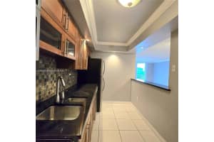 18071 Biscayne Blvd 302 Aventura, FL 33160 Sold 02/15/26