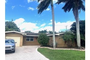 8831 Nw 10th St Pembroke Pines, FL 33024 - MLS#A11893013