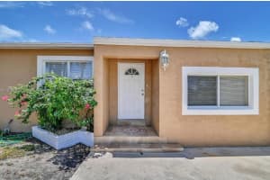 822 Avenida Hermosa West Palm Beach, FL 33405 - MLS#A11893022