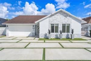 7873 Nw 191st St, Hialeah