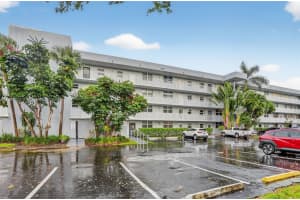 106 Royal Park Dr 4c, Oakland Park