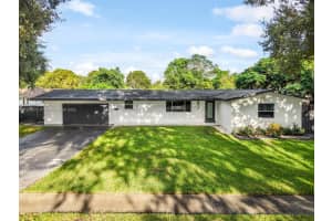 740 Beachwood Ln Plantation, FL 33317 - MLS#A11893075