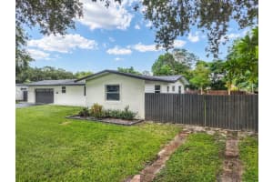 740 Beachwood Ln Plantation, FL 33317 - MLS#A11893075