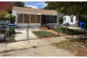 1628 Nw 15th St Miami, FL 33125 - MLS#A11893080