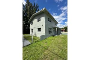 1189 Nw 45th Ave Lauderhill, FL 33313 - MLS#A11893095