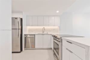 1665 Bay Rd 522 Miami Beach, FL 33139 - MLS#A11893139