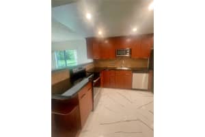 403 Lakeview Dr 106 Weston, FL 33326 - MLS#A11893145