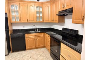 4172 Inverrary Dr 408 Lauderhill, FL 33319 - MLS#A11893148