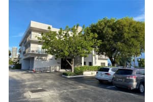 1900 Diana Dr 3d Hallandale Beach, FL 33009 - MLS#A11893157