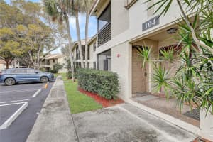 104 Gardens Dr 103 Pompano Beach, FL 33069 - MLS#A11893197