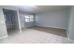 250 Layne Blvd 106 Hallandale Beach, FL 33009 - MLS#A11893208