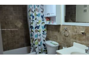 6960 Miami Gardens Dr 2-420 Hialeah, FL 33015 - MLS#A11893230