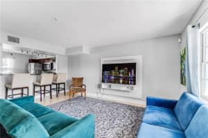 349 Virginia St Hollywood, FL 33019 - MLS#A11893274