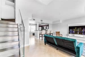 349 Virginia St Hollywood, FL 33019 - MLS#A11893274