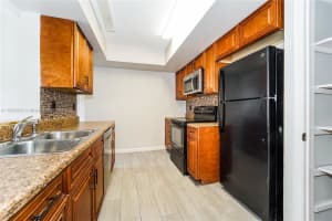 6700 Douglas St Hollywood, FL 33024 - MLS#A11893282