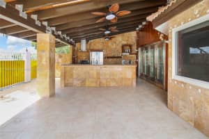 8416 Nw 201st St Unincorporated Dade, FL 33015 - MLS#A11893285