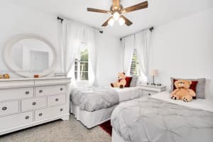 5515 Spruce Ave West Palm Beach, FL 33407 - MLS#A11893298