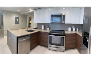 3507 Oaks Way 802 Pompano Beach, FL 33069 - MLS#A11893306