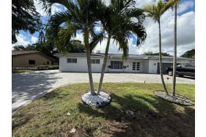 19150 S Saint Andrews Dr Hialeah, FL 33015 - MLS#A11893315