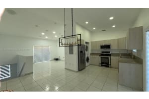 7221 Nw 174th Ter 202 Hialeah, FL 33015 - MLS#A11893365