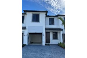 19104 Sw 345 Ter 19104 Homestead, FL 33034 - MLS#A11893383