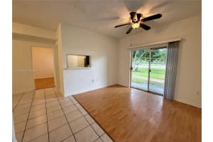 2421 Nw 96th Ter 20n Pembroke Pines, FL 33024 - MLS#A11893389